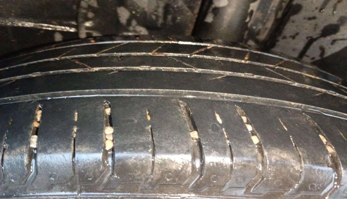 2022 Tata ALTROZ XM PETROL, Petrol, Manual, 62,427 km, Right Front Tyre Tread