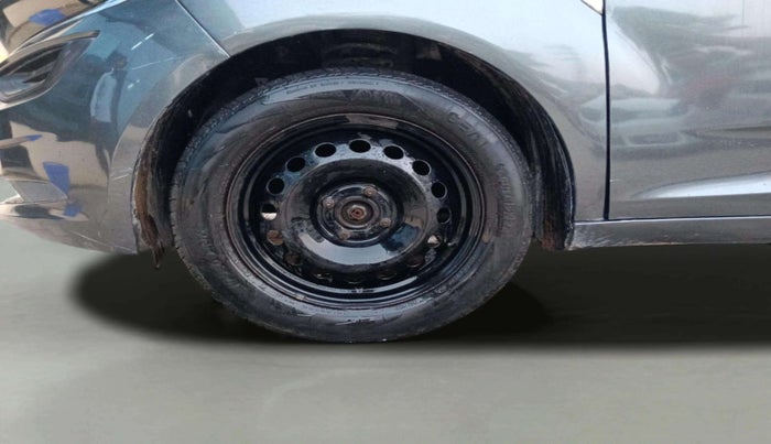 2022 Tata ALTROZ XM PETROL, Petrol, Manual, 62,427 km, Left Front Wheel