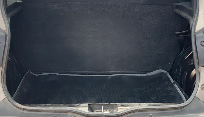 2018 Renault Kwid RXL, Petrol, Manual, 71,684 km, Boot Inside