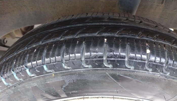 2016 Renault Kwid RXT 0.8, Petrol, Manual, 62,165 km, Left Rear Tyre Tread