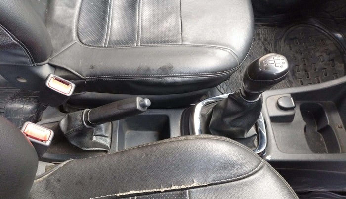 2016 Renault Kwid RXT 0.8, Petrol, Manual, 62,165 km, Gear Lever