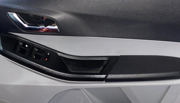 2021 Tata Tiago XZ PLUS DUAL TONE PETROL, Petrol, Manual, 22,635 km, Driver Side Door Panels Control