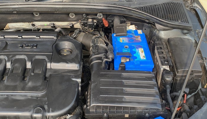 2018 Skoda Octavia 2.0 TDI L&K AT, Diesel, Automatic, 1,47,825 km, Engine View - Left