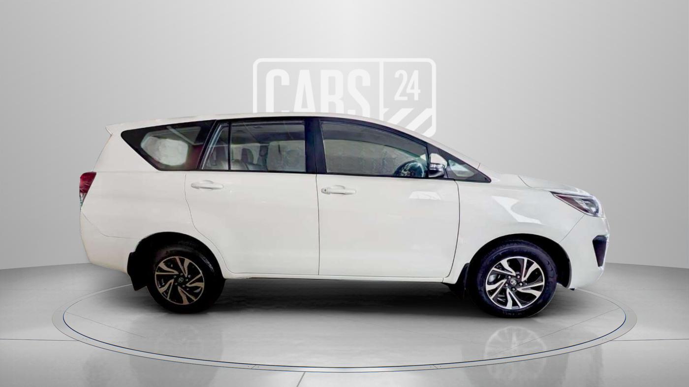 2021 Toyota Innova Crysta 2.4 GX AT 7 STR, Diesel, Automatic, 37,380 km, Right Side View