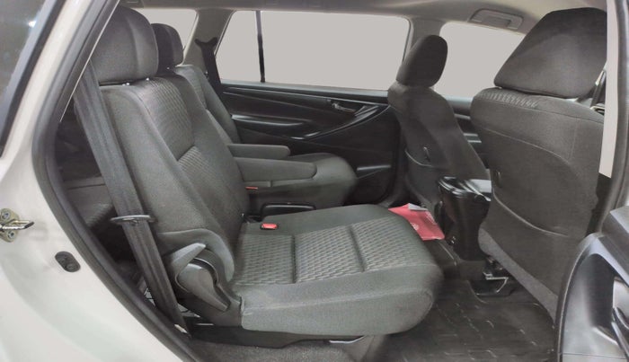 2021 Toyota Innova Crysta 2.4 GX AT 7 STR, Diesel, Automatic, 37,380 km, Right Side Rear Door Cabin