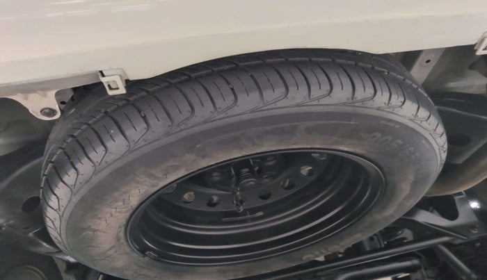 2021 Toyota Innova Crysta 2.4 GX AT 7 STR, Diesel, Automatic, 37,380 km, Spare Tyre