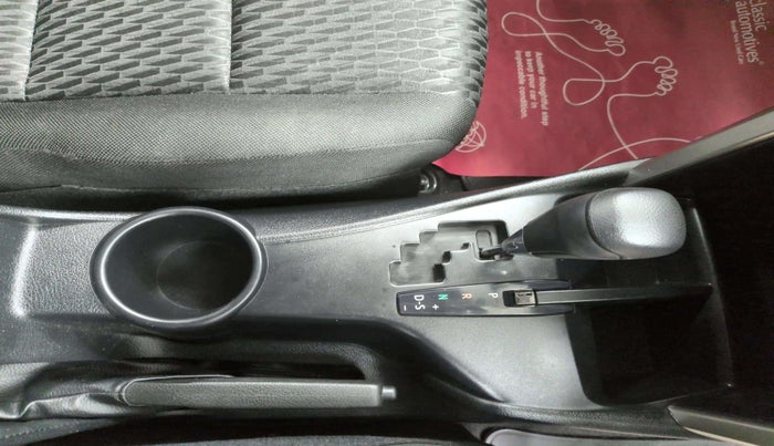 2021 Toyota Innova Crysta 2.4 GX AT 7 STR, Diesel, Automatic, 37,380 km, Gear Lever