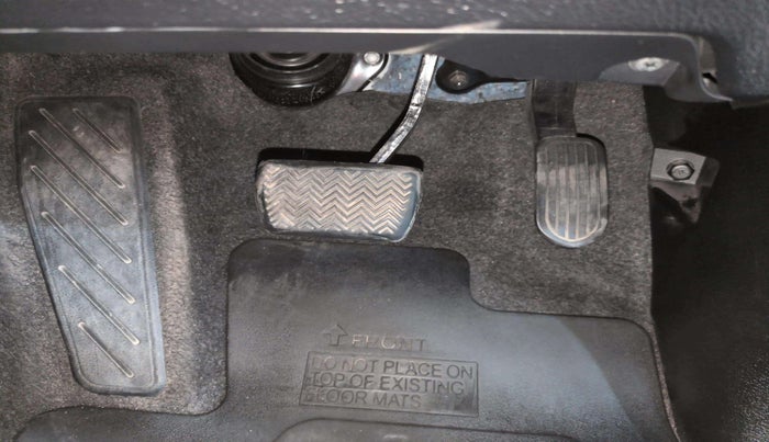 2021 Toyota Innova Crysta 2.4 GX AT 7 STR, Diesel, Automatic, 37,380 km, Pedals