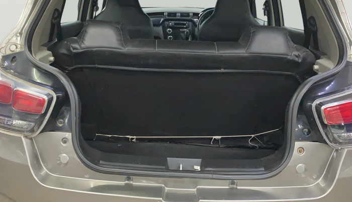 2018 Mahindra KUV 100 NXT K2 P 6 STR, Petrol, Manual, 26,324 km, Boot Inside