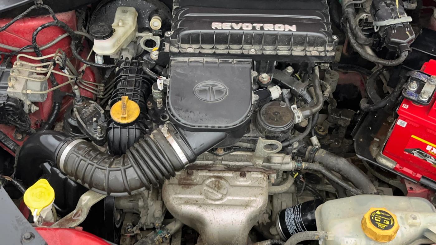 2018 Tata Tiago XZ PETROL, Petrol, Manual, 16,647 km, Engine View