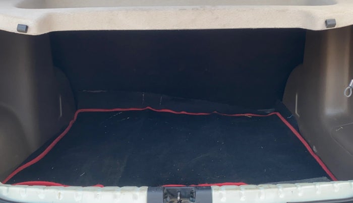 2019 Renault Duster 110 PS RXS 4X2 AMT DIESEL, Diesel, Automatic, 82,755 km, Boot Inside