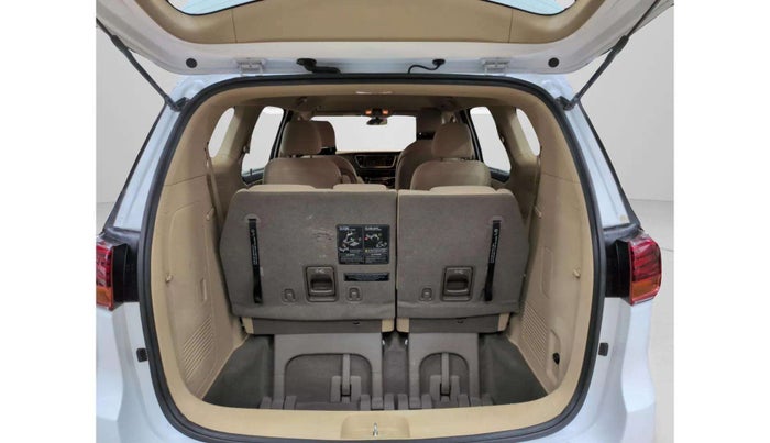 2020 KIA CARNIVAL PREMIUM 2.2 7 STR, Diesel, Automatic, 65,388 km, Boot Inside