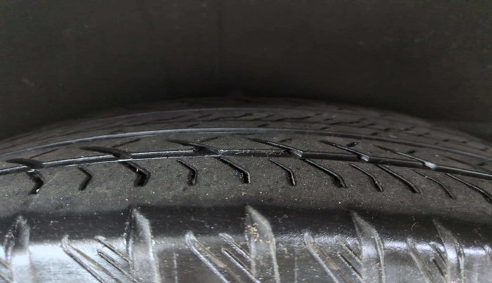 2020 KIA CARNIVAL PREMIUM 2.2 7 STR, Diesel, Automatic, 65,388 km, Left Rear Tyre Tread