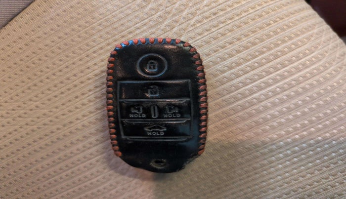 2020 KIA CARNIVAL PREMIUM 2.2 7 STR, Diesel, Automatic, 65,388 km, Key Close Up