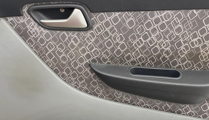 2018 Maruti Alto 800 LXI, Petrol, Manual, 33,753 km, Driver Side Door Panels Control