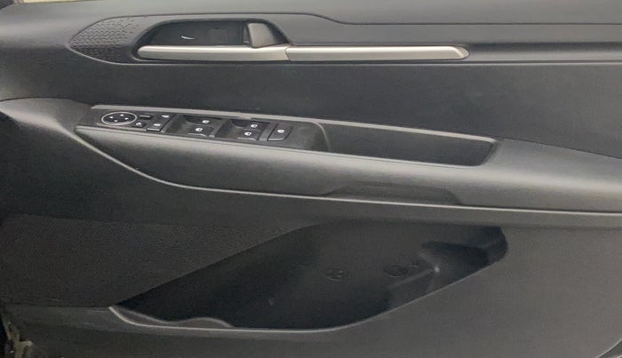 2024 KIA SONET HTK PLUS 1.0 TURBO PETROL IMT, Petrol, Manual, 8,150 km, Driver Side Door Panels Control