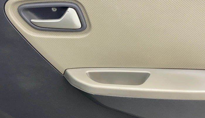 2016 Maruti Alto K10 VXI AMT, Petrol, Automatic, 56,360 km, Driver Side Door Panels Control