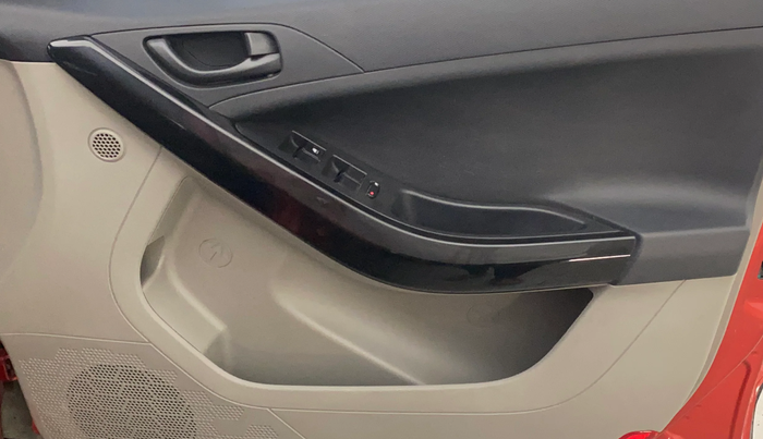 2019 Tata NEXON XM DIESEL, Diesel, Manual, 97,462 km, Driver Side Door Panels Control