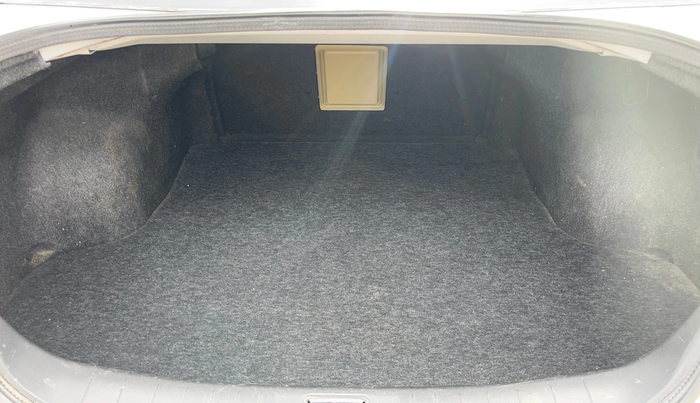 2013 Nissan Teana 250XV, Petrol, Automatic, 70,517 km, Boot Inside