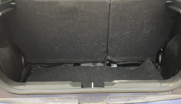 2022 Maruti Swift ZXI AMT, Petrol, Automatic, 31,362 km, Boot Inside