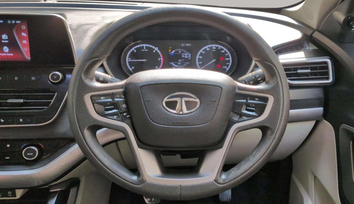 2021 Tata Safari XT PLUS, Diesel, Manual, 64,038 km, Steering Wheel Close Up