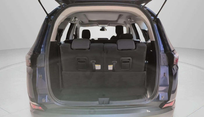 2021 Tata Safari XT PLUS, Diesel, Manual, 64,038 km, Boot Inside