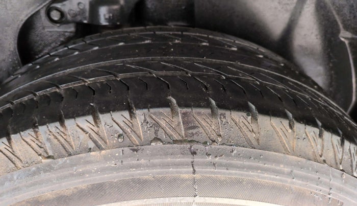 2021 Tata Safari XT PLUS, Diesel, Manual, 64,038 km, Right Front Tyre Tread