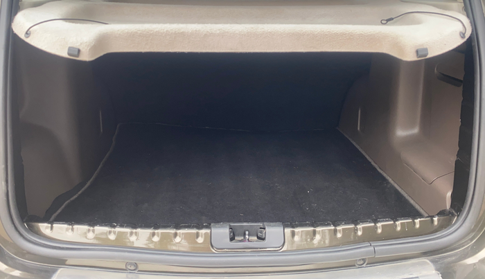 2017 Renault Duster 110 PS RXZ 4X2 AMT DIESEL, Diesel, Automatic, 73,461 km, Boot Inside