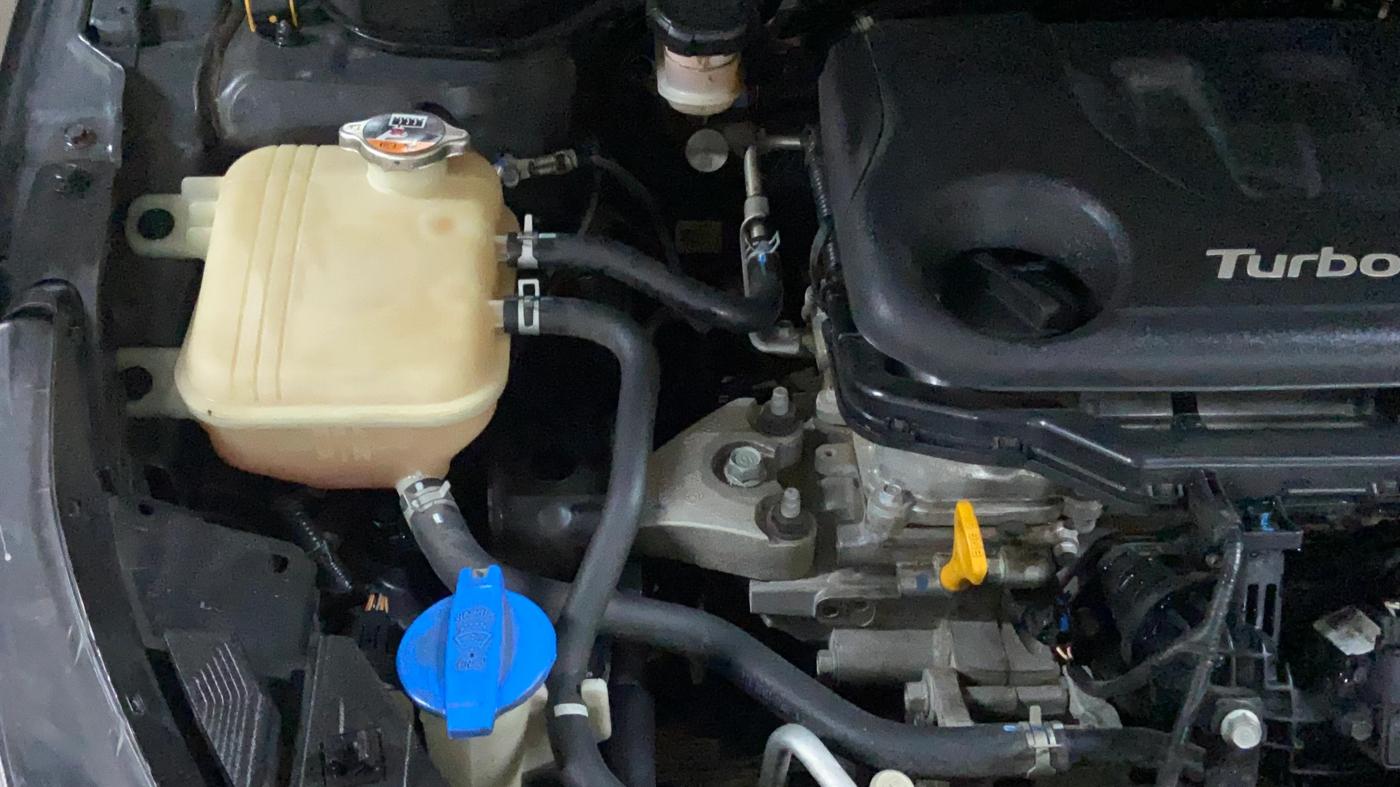 2021 Hyundai NEW I20 ASTA (O) 1.0 TURBO GDI DCT, Petrol, Automatic, 36,024 km, Engine View - Right