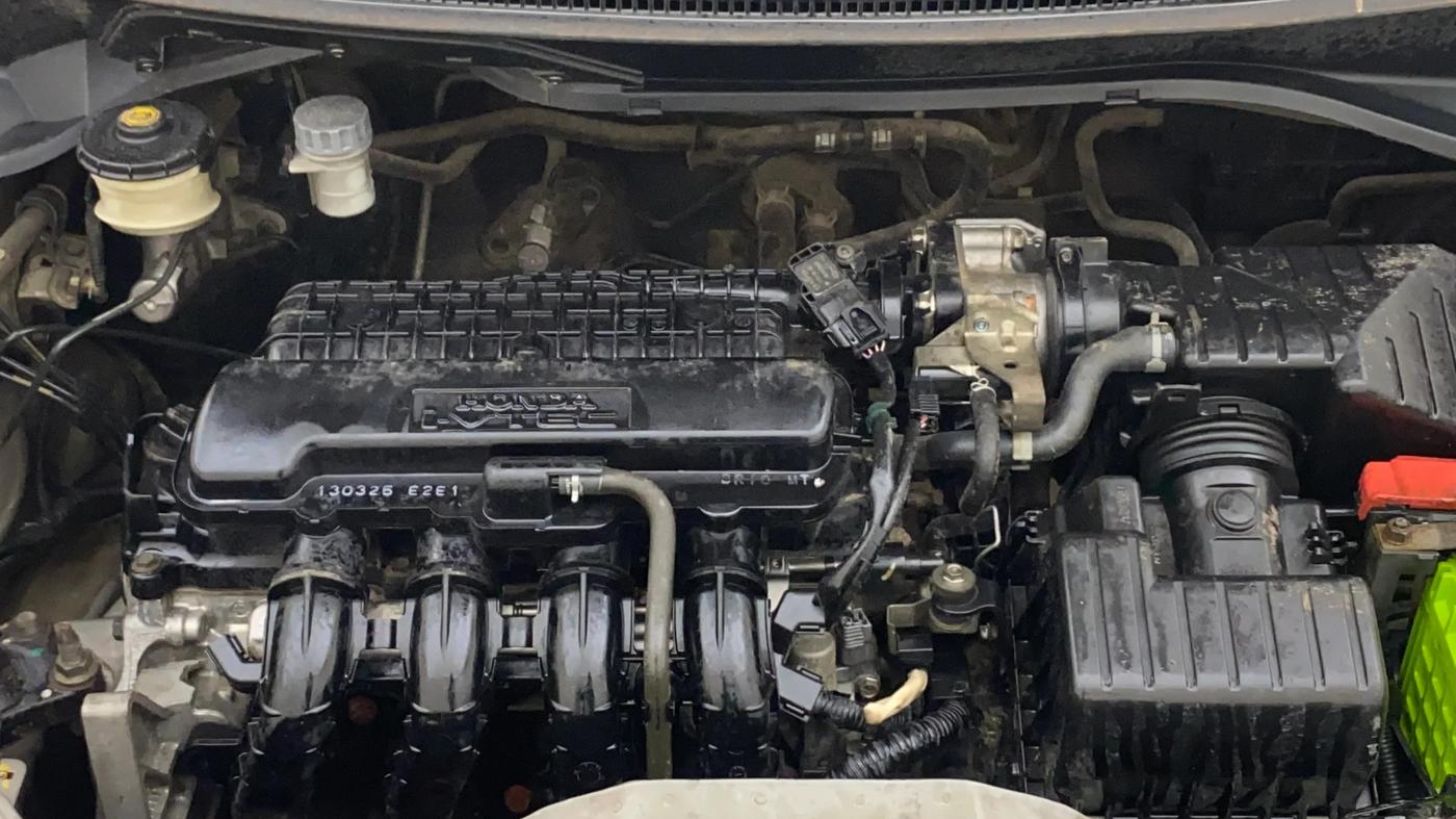 2013 Honda Brio S MT, Petrol, Manual, 1,11,190 km, Engine View