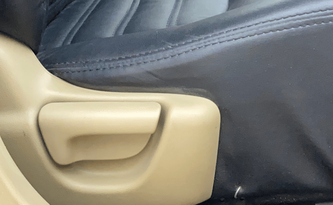 2013 Honda Brio S MT, Petrol, Manual, 1,11,190 km, Driver Side Adjustment Panel