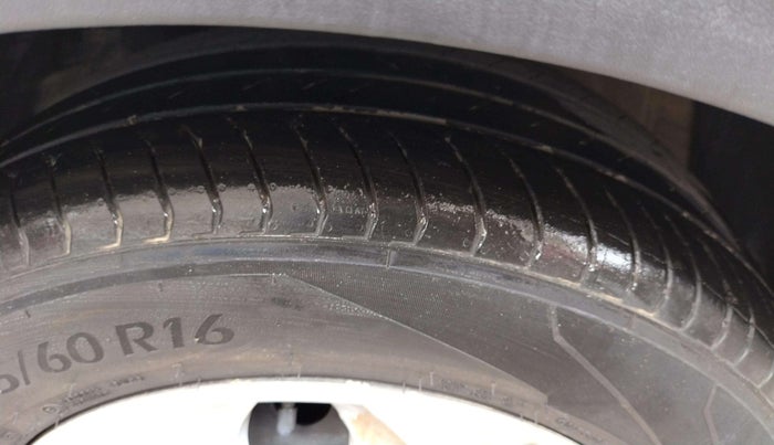 2023 MG ASTOR STYLE 1.5 MT, Petrol, Manual, 23,668 km, Right Rear Tyre Tread