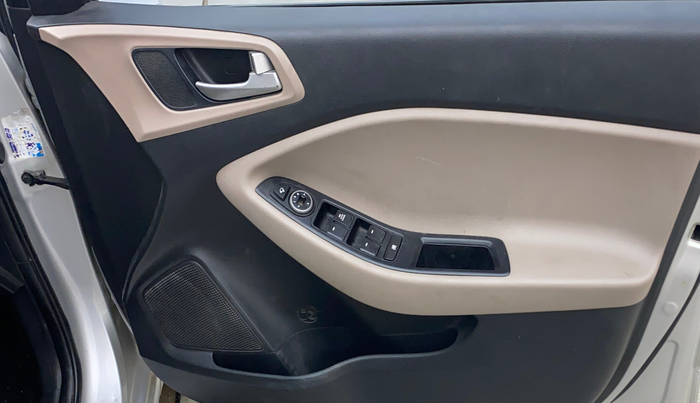 2018 Hyundai Elite i20 ASTA 1.4 CRDI, Diesel, Manual, 96,468 km, Driver Side Door Panels Control