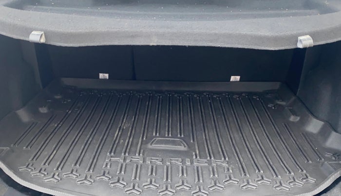 2021 Tata Harrier XZ PLUS 2.0L, Diesel, Manual, 88,963 km, Boot Inside