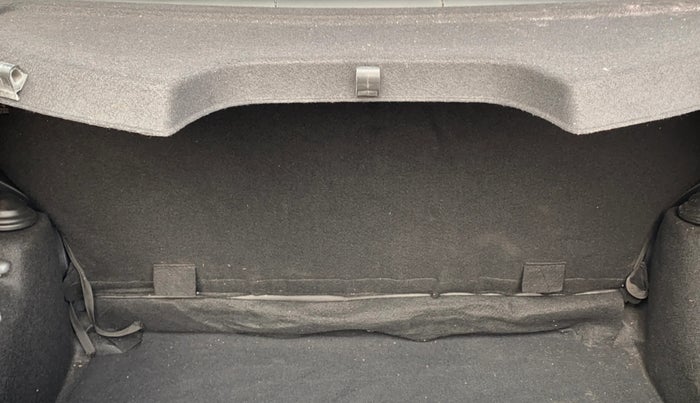 2021 Tata PUNCH CREATIVE  MT, Petrol, Manual, 19,731 km, Boot Inside