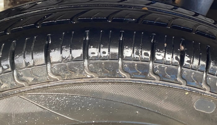 2021 Maruti Alto LXI, Petrol, Manual, 62,810 km, Right Rear Tyre Tread