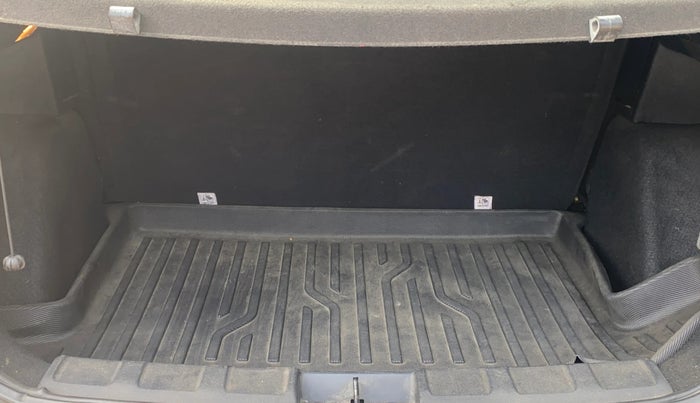 2022 Tata NEXON XMA SUNROOF PETROL, Petrol, Automatic, 29,265 km, Boot Inside