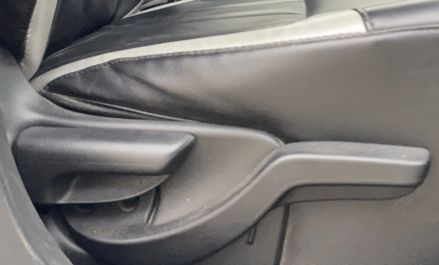 2017 Honda BR-V 1.5L I-VTEC V CVT, Petrol, Automatic, 88,780 km, Driver Side Adjustment Panel