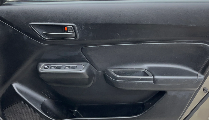 2019 Maruti Swift LXI, Petrol, Manual, 39,848 km, Driver Side Door Panels Control