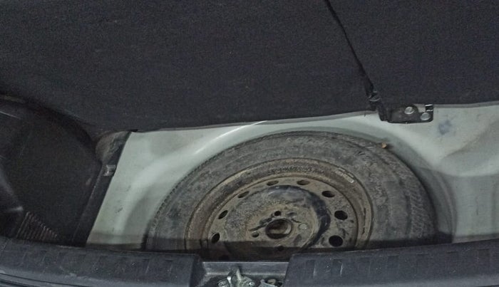 2016 Maruti Swift VXI O, Petrol, Manual, 58,602 km, Spare Tyre