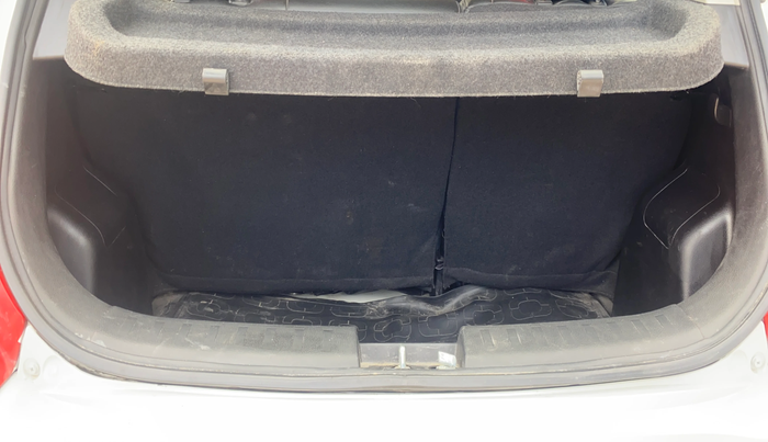 2016 Maruti Swift VXI O, Petrol, Manual, 58,602 km, Boot Inside