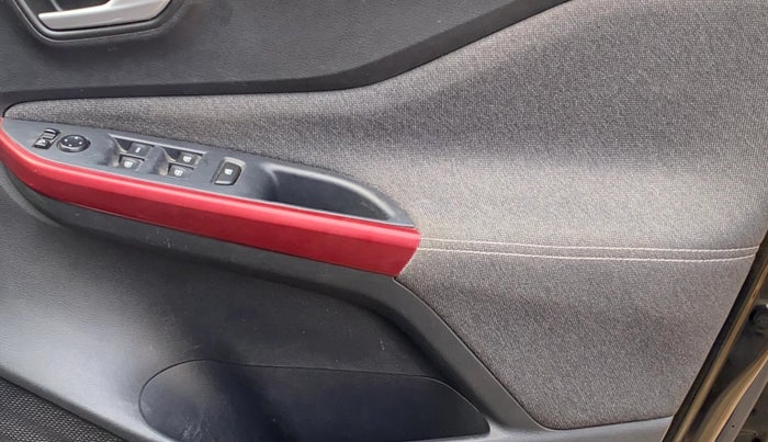 2022 Nissan MAGNITE XV RED EDITION, Petrol, Manual, 15,243 km, Driver Side Door Panels Control