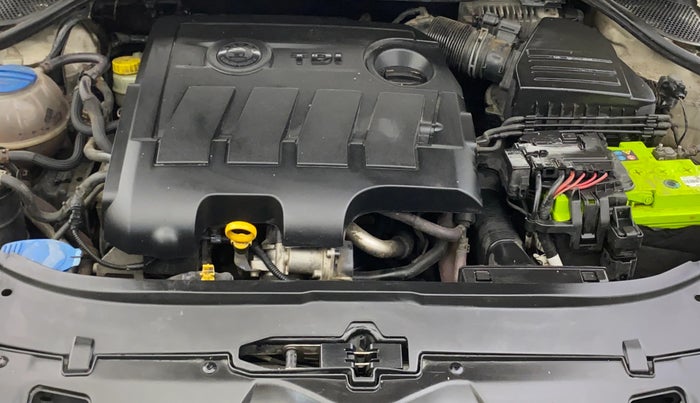 2013 Skoda Rapid AMBITION 1.6 TDI CR MT PLUS ALLOY, Diesel, Manual, 1,19,608 km, Engine View