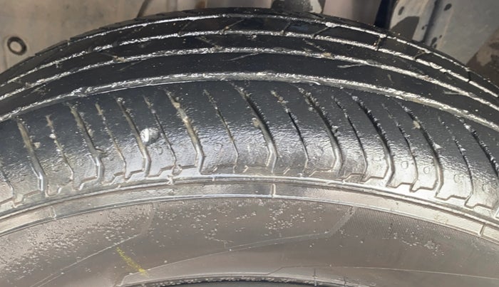 2022 Renault Kiger RXT MT, CNG, Manual, 43,687 km, Left Front Tyre Tread