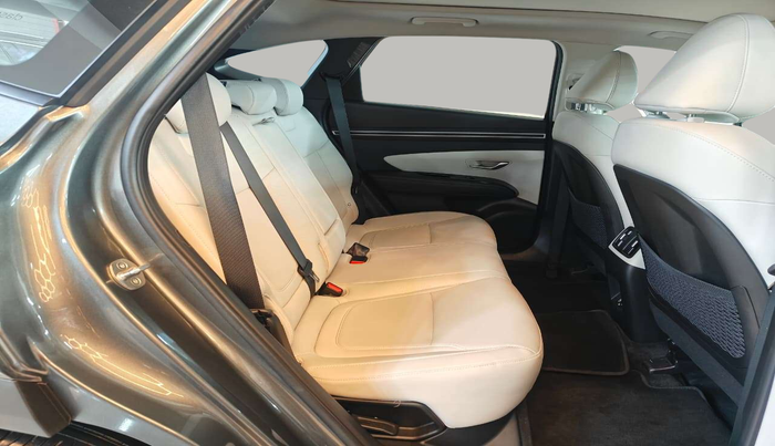 2023 Hyundai Tucson SIGNATURE 2.0 AT DIESEL, Diesel, Automatic, 17,001 km, Right Side Rear Door Cabin