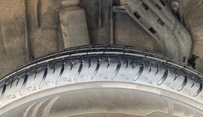 2022 Nissan MAGNITE XV TURBO CVT, Petrol, Automatic, 18,531 km, Right Rear Tyre Tread