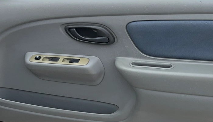 2014 Maruti Alto K10 LXI, Petrol, Manual, 53,665 km, Driver Side Door Panels Control