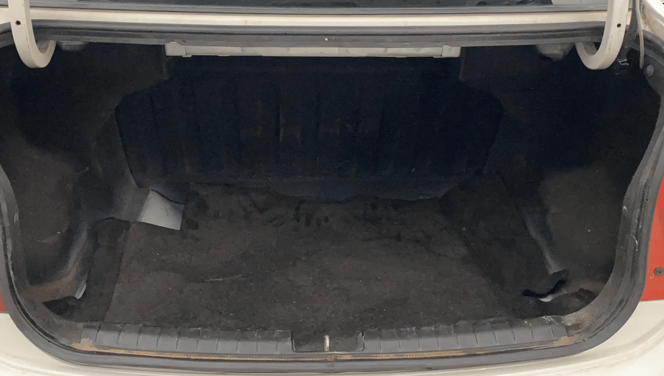 2015 Hyundai Xcent SX AT 1.2 (O), Petrol, Automatic, 80,478 km, Boot Inside