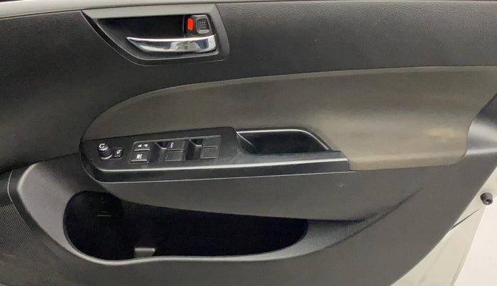 2017 Maruti Swift VXI O, Petrol, Manual, 37,485 km, Driver Side Door Panels Control