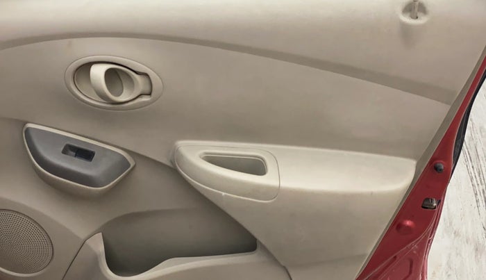 2015 Datsun Go Plus T, Petrol, Manual, 59,922 km, Driver Side Door Panels Control